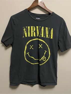 Old Navy Nirvana Graphic Tee Women’s Large